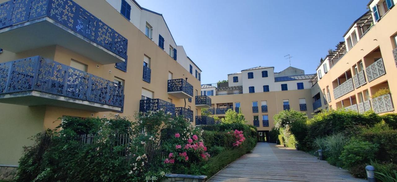 123Home - Suite & Spa Xl Montévrain Eksteriør billede