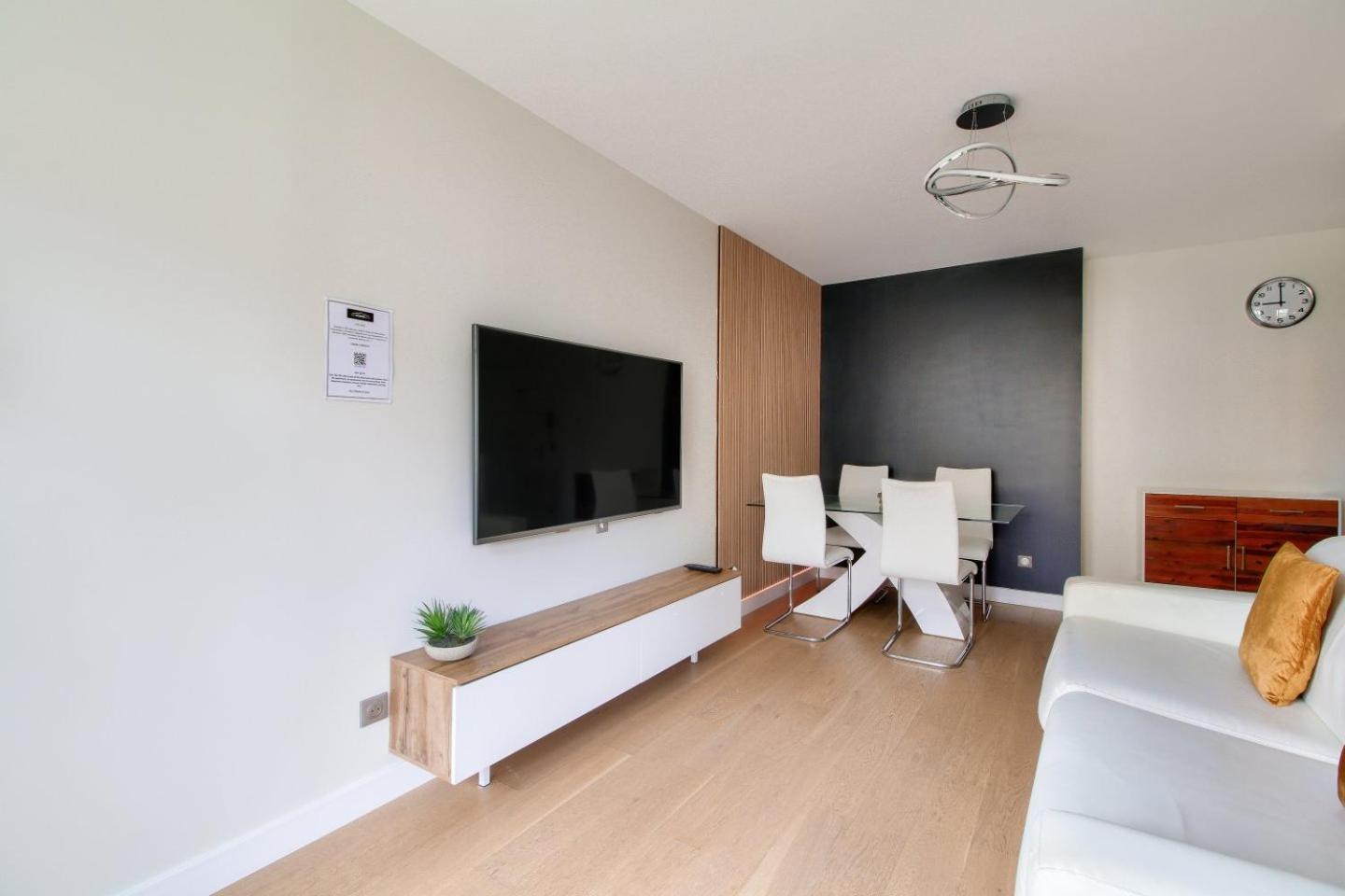 123Home - Suite & Spa Xl Montévrain Eksteriør billede