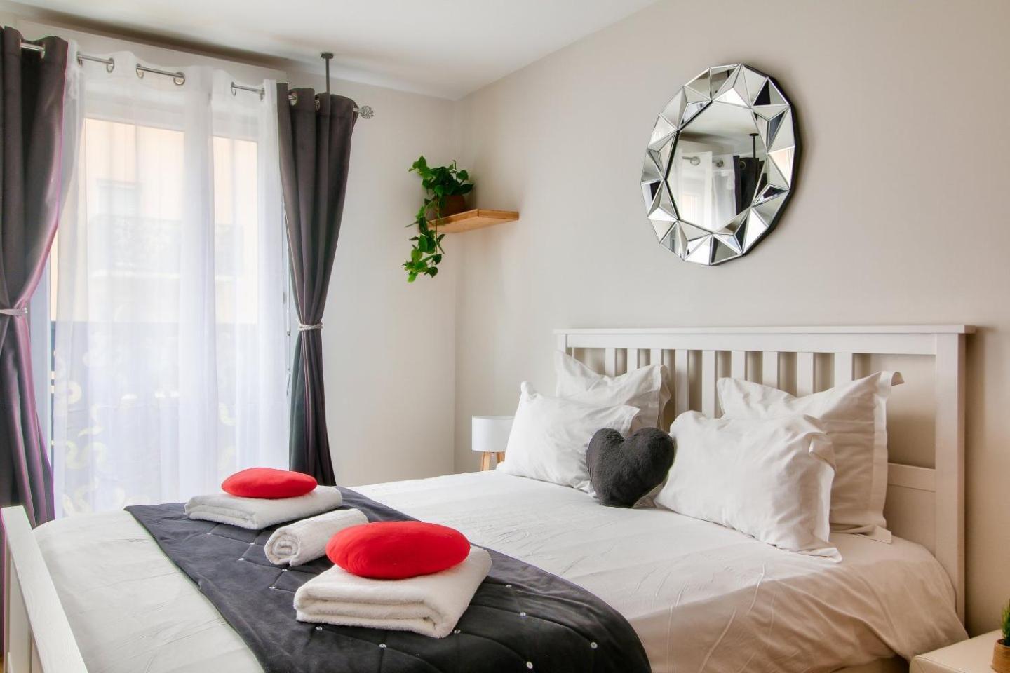 123Home - Suite & Spa Xl Montévrain Eksteriør billede
